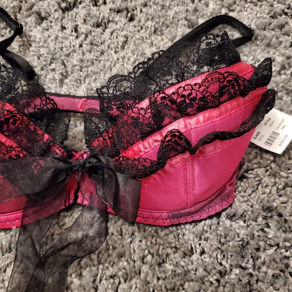 Frederick's of Hollywood Bra - Picture 2 of 7